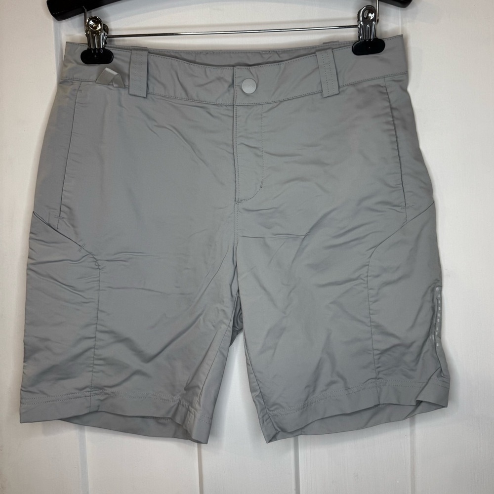 Columbia PFG Gray shorts size 8 p1.2